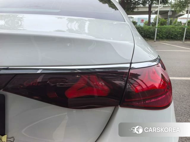 Mercedes-Benz E-class id 4265214 из Китая 9