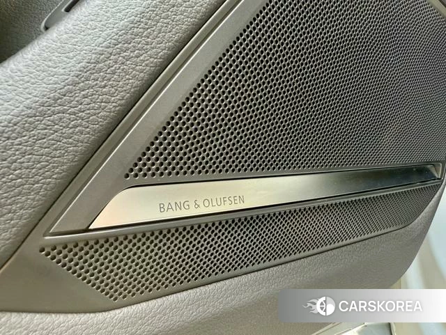 Audi A7L id 4261549 из Китая 9