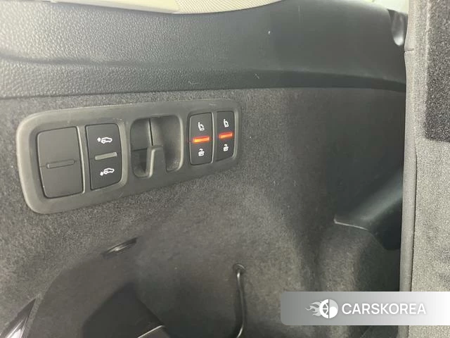 Audi Q7 id 4299914 из Китая 9
