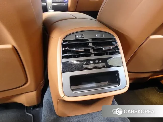 Maserati Quattroporte id 3060404 из Кореи 9