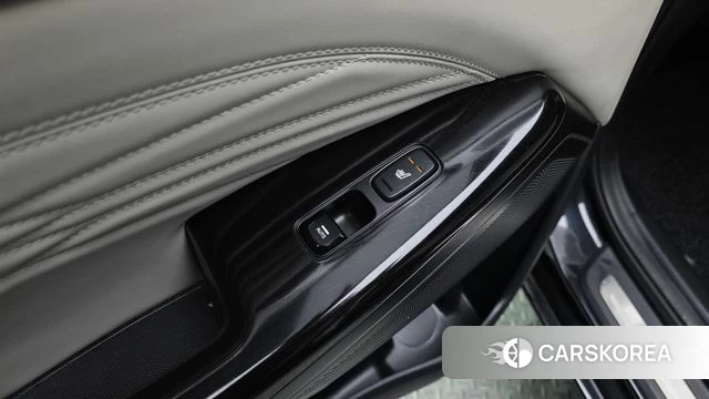 Kia K7 Premier Hybrid id 3885399 из Кореи 9