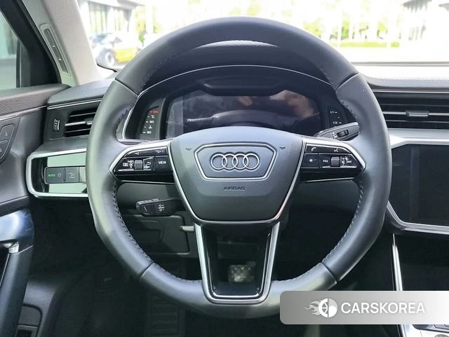 Audi A6L id 4239169 из Китая 9