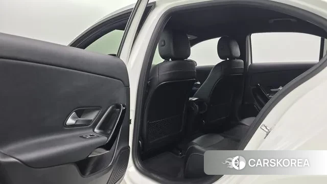 Mercedes-Benz A-Class W177 id 3407419 из Кореи 9