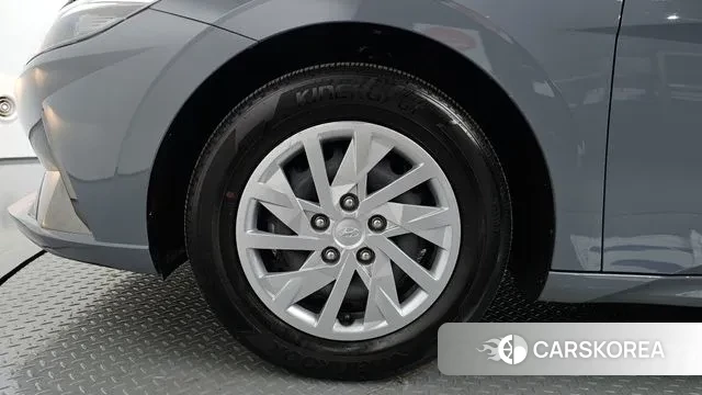 Hyundai Avante (CN7) id 3518404 из Кореи 9