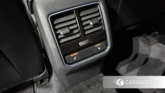 Volkswagen The New Passat id 3867270 из Кореи 9