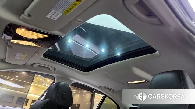 BMW 5 Series (G30) id 3479668 из Кореи 9