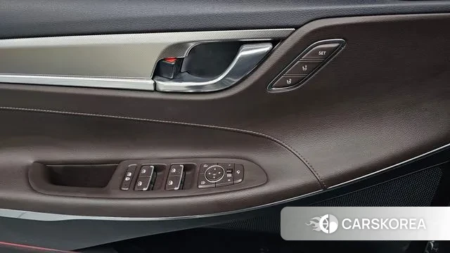 Hyundai The New Grandeur IG id 3448441 из Кореи 9