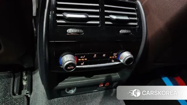 BMW 5 Series (G30) id 3504184 из Кореи 9