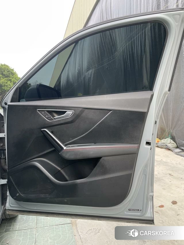 Audi Q2L id 4273845 из Китая 9