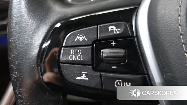 BMW 5 Series (G30) id 3464546 из Кореи 9