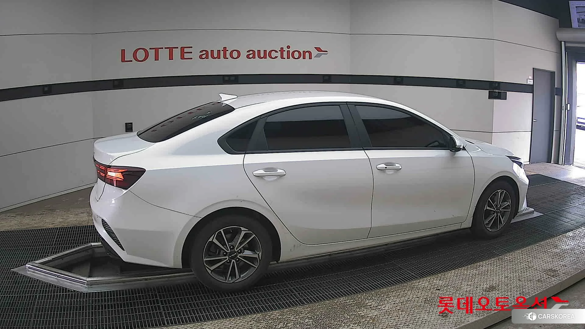 Kia K3 id 3888381 из Кореи 9