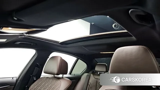 BMW 5 Series (G30) id 2994318 из Кореи 9