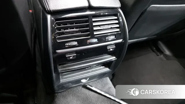 BMW 5 Series (G30) id 3464981 из Кореи 9