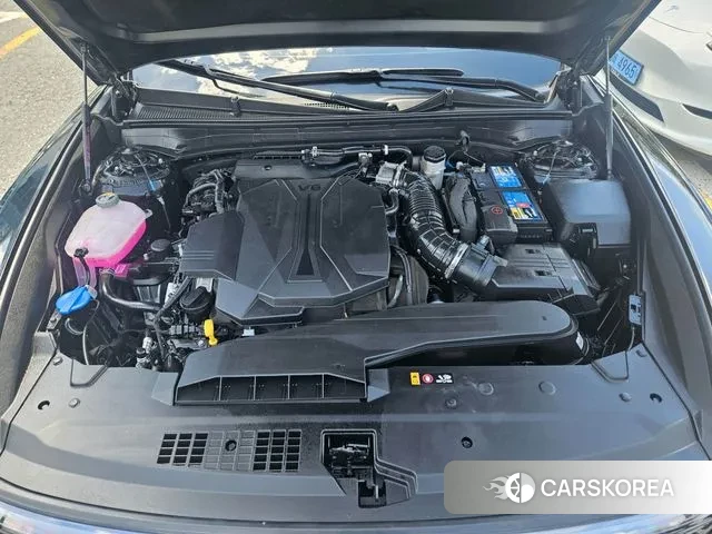 Hyundai Grandeur (GN7) id 2958972 из Кореи 9