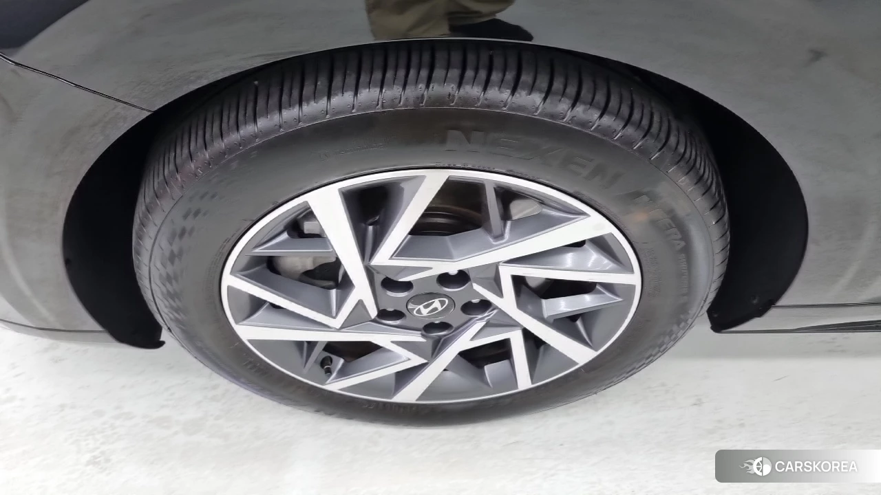 Hyundai Grandeur (GN7) id 4920972 из Кореи 9