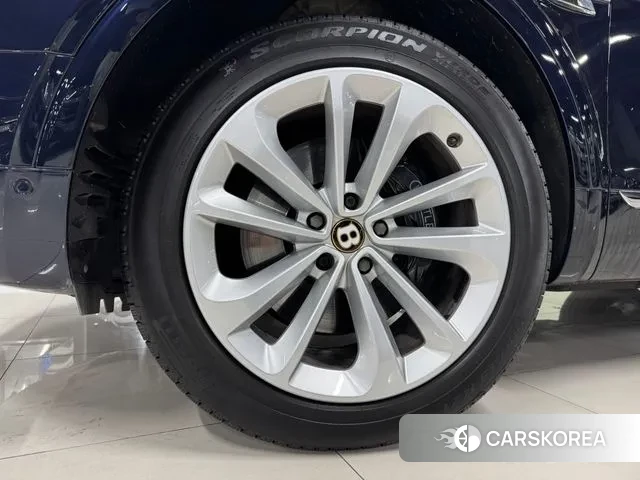 Bentley Bentayga id 3646741 из Кореи 9