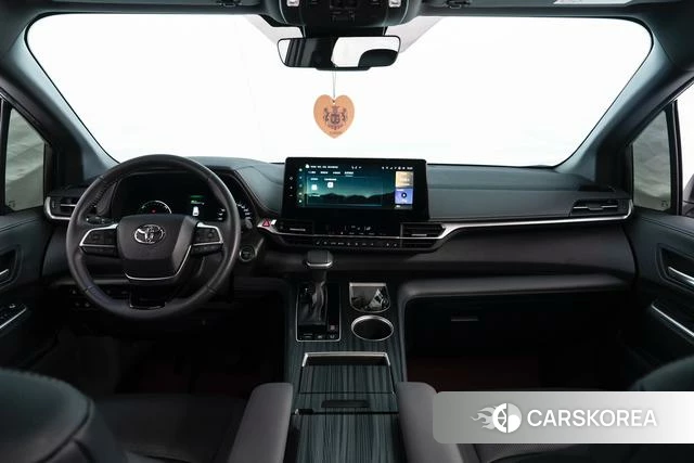 Toyota Saina id 3945055 из Китая 9