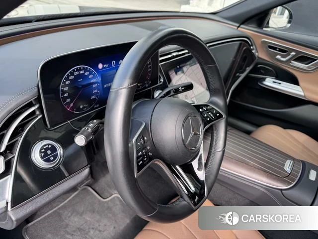Mercedes-Benz E-class PHEV id 3889928 из Китая 9