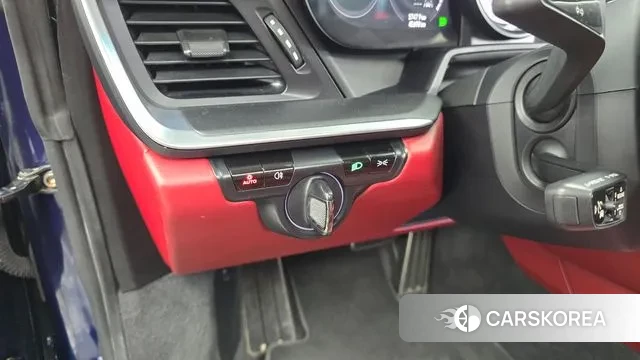 Porsche 911(992) id 3468871 из Кореи 9