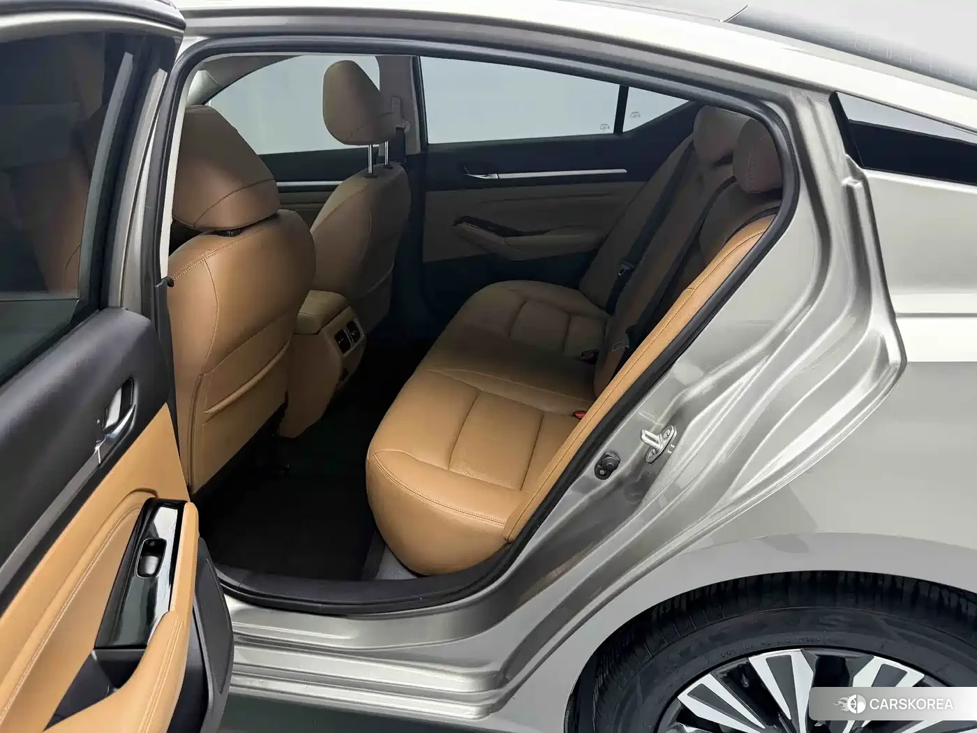 Nissan Altima id 4546326 из Китая 9