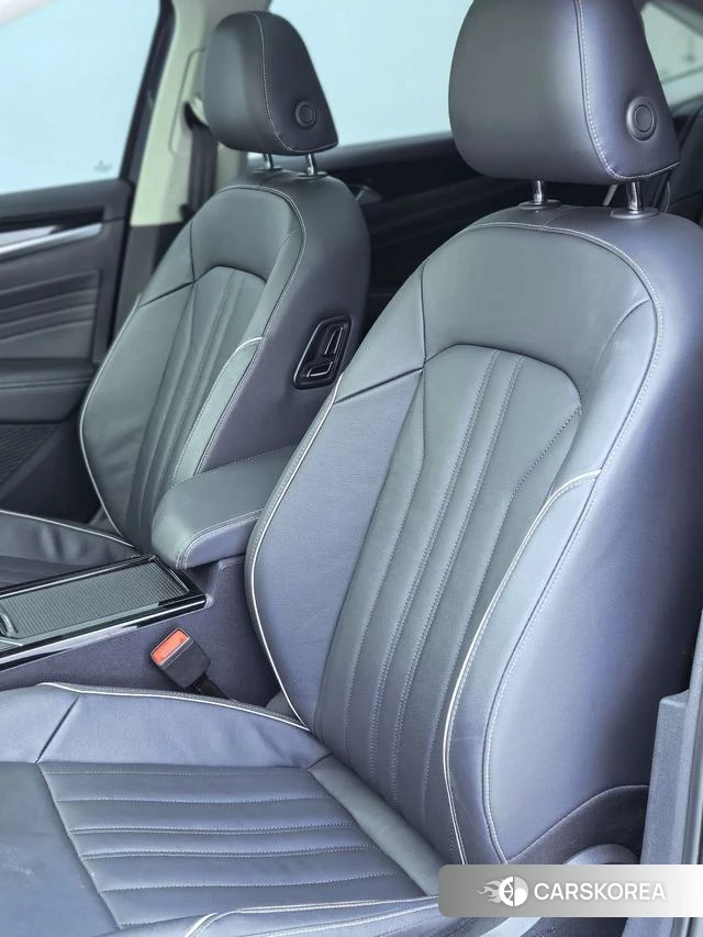 Volkswagen Passat id 4258572 из Китая 9