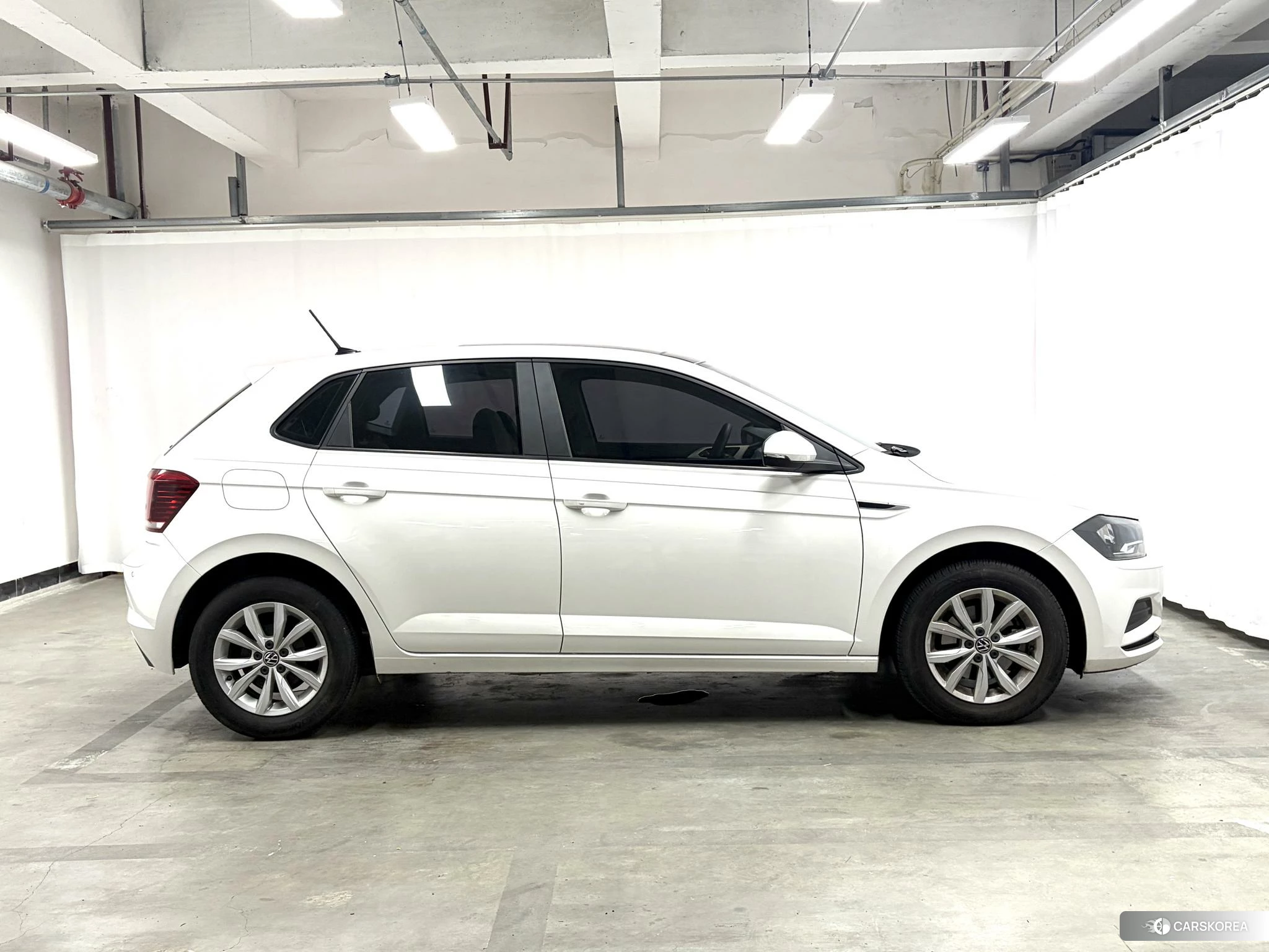 Volkswagen Polo id 4510579 из Китая 9