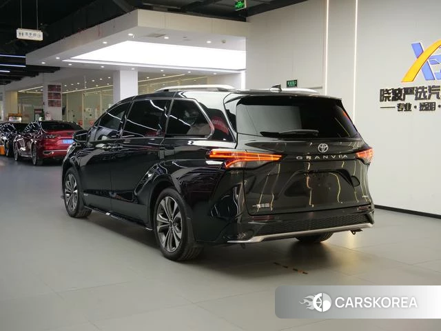 Toyota Grevia id 4279111 из Китая 9