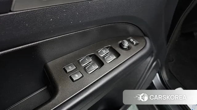 Ssangyong Rexton Sports id 3308021 из Кореи 9