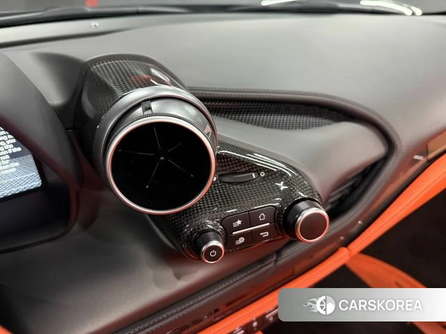 Ferrari F8 Spider id 4309852 из Кореи 9
