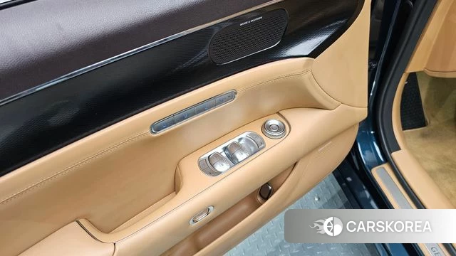 Genesis G90 (RS4) id 3897683 из Кореи 9