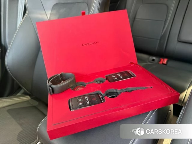 Jaguar I-PACE id 4647317 из Кореи 9