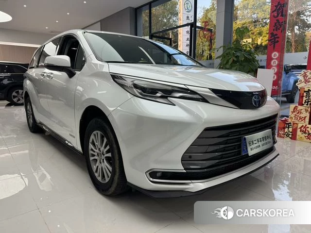 Toyota Saina id 4273623 из Китая 9