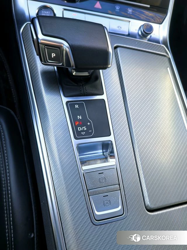 Audi A6L id 4275773 из Китая 9