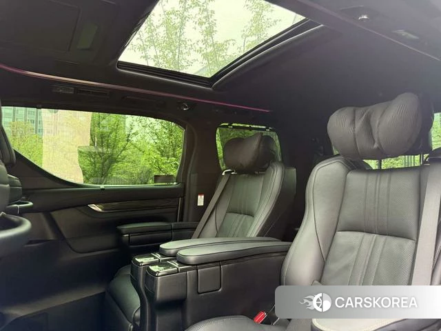 Lexus LM id 4219801 из Китая 9