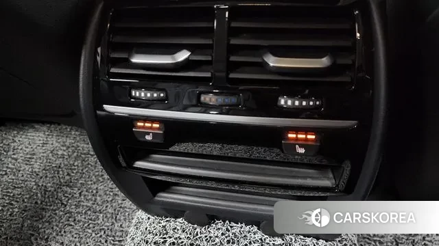 BMW 5 Series (G30) id 3578661 из Кореи 9