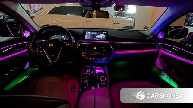 BMW 5 Series (G30) id 3474477 из Кореи 9