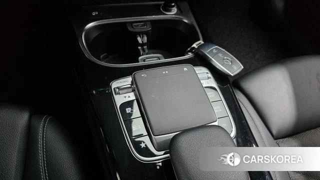 Mercedes-Benz A-Class W177 id 4698140 из Кореи 9