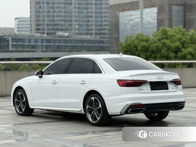 Audi A4L id 4272855 из Китая 9
