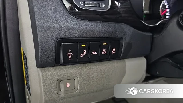 Kia The New Carnival id 3013892 из Кореи 9