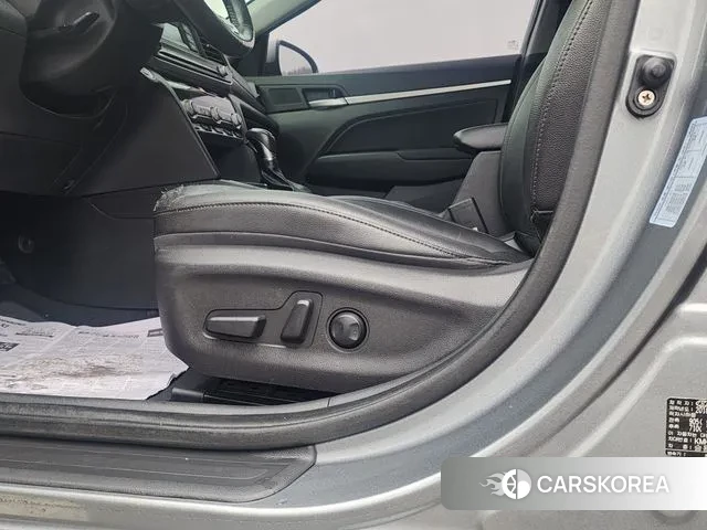 Hyundai The New Avante AD id 3292181 из Кореи 9