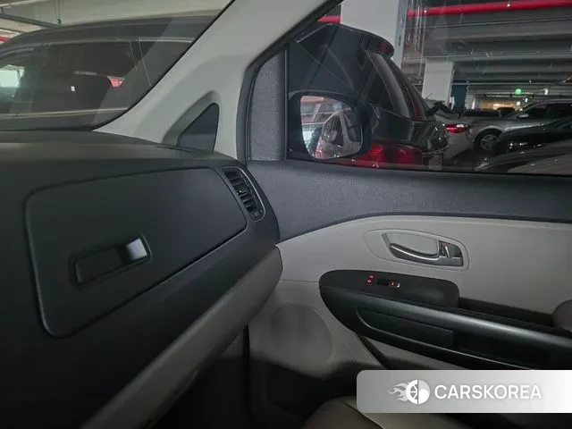 Kia The New Carnival id 3284518 из Кореи 9