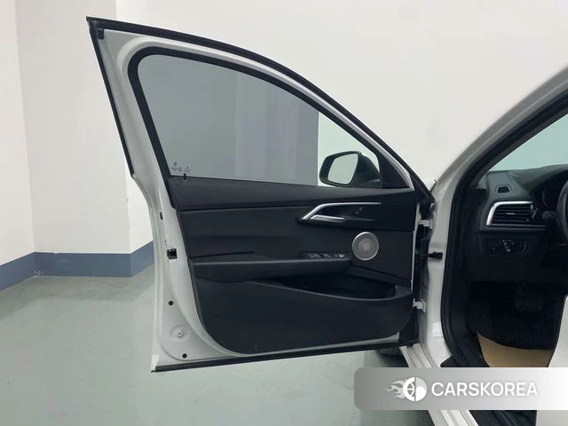 BMW 1 series id 4298143 из Китая 9