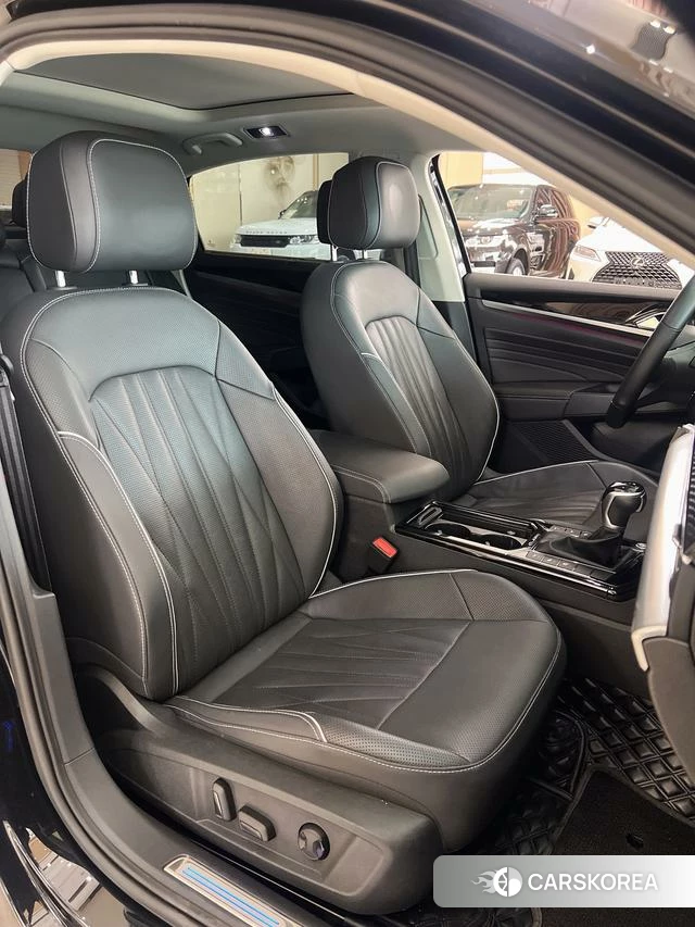 Volkswagen Passat PHEV id 4290695 из Китая 9