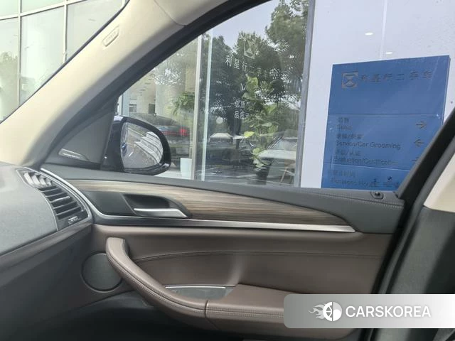 BMW X3 id 4238156 из Китая 9