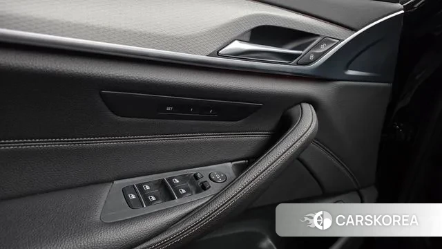 BMW 5 Series (G30) id 3728728 из Кореи 9