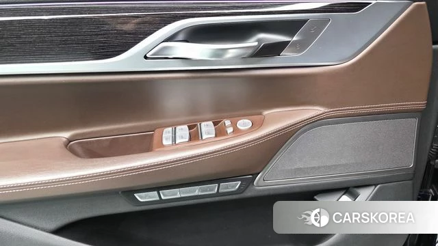 BMW 7 Series (G11) id 4558001 из Кореи 9