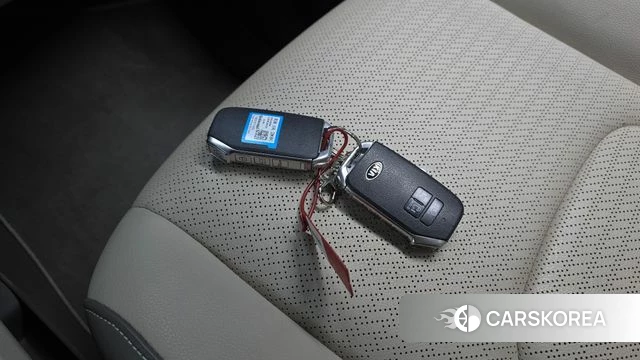 Kia Carnival 4th generation id 4529772 из Кореи 9