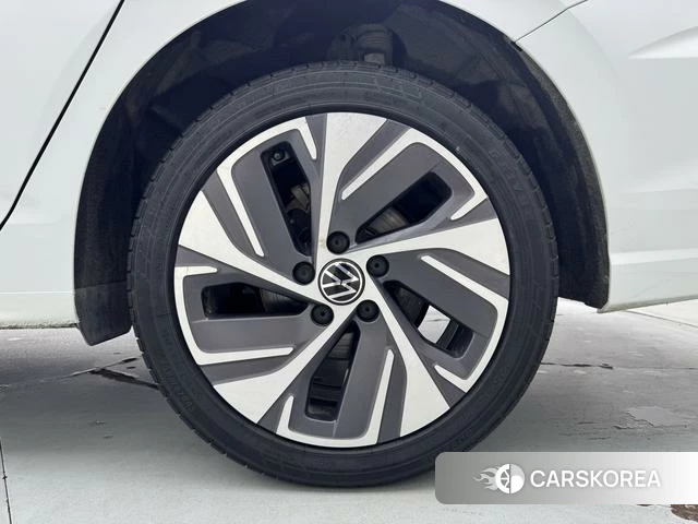 Volkswagen Bora id 4258585 из Китая 9