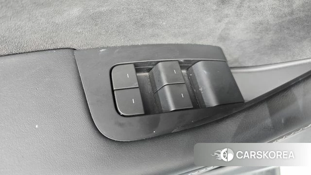 Tesla Model Y id 4488343 из Кореи 9