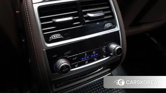 BMW 7 Series (G11) id 3405973 из Кореи 9